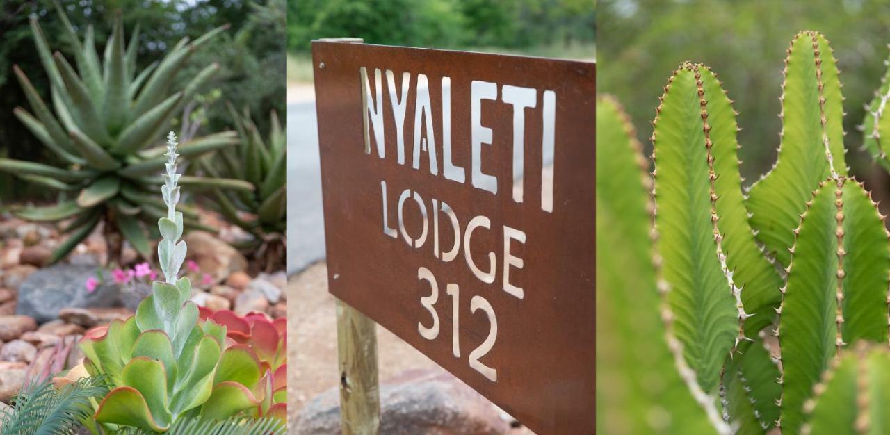 Nyaleti Lodge Hoedspruit Extérieur photo